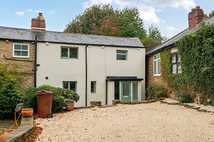 3 Bedroom Semi-Detached House For Sale In Smalewell Gardens, Pudsey, West Yorkshire, LS28
