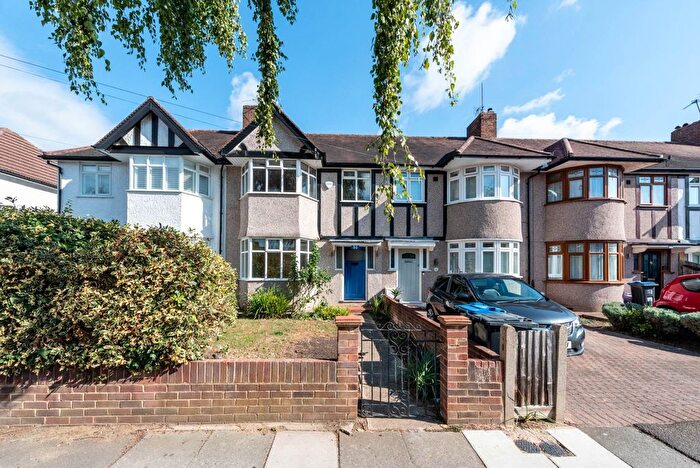3 Bedroom Terraced House For Sale In Rutland Drive, Morden, SM4