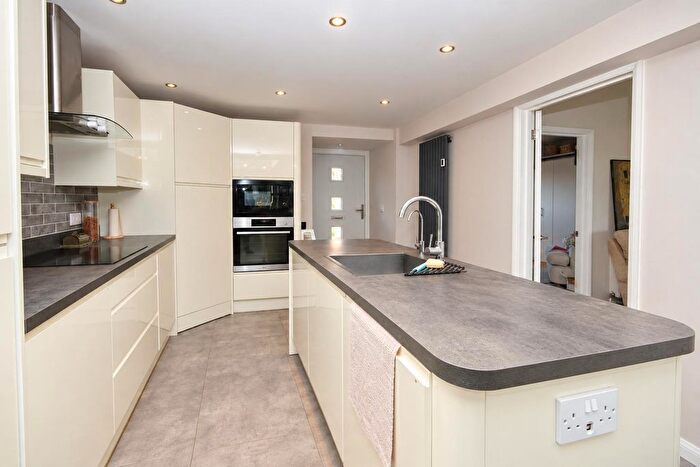 3 Bedroom Semi-Detached Bungalow For Sale In St. Nicholas's, Bracon Ash, NR14