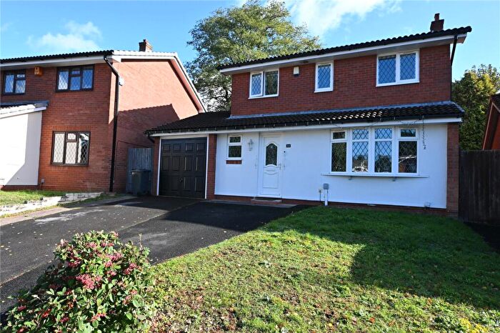 4 Bedroom Detached House For Sale In St. Peters Close, Hall Green, Birmingham, B28