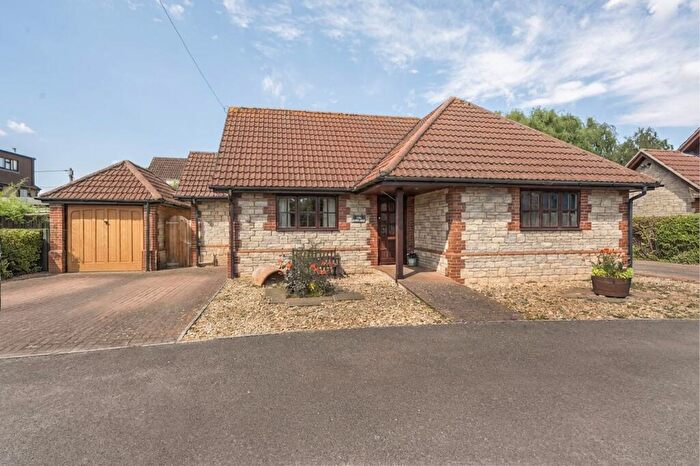 3 Bedroom Bungalow For Sale In Forest Walk, Chapmanslade, Frome, BA13