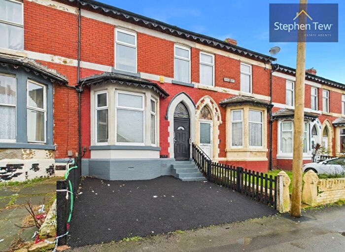 4 Bedroom Block Of Apartments For Sale In Regent Road, Blackpool, FY1