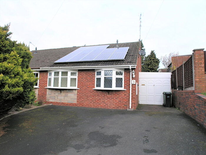 2 Bedroom Semi-Detached House To Rent In Kerry Close, Brierley Hill, DY5