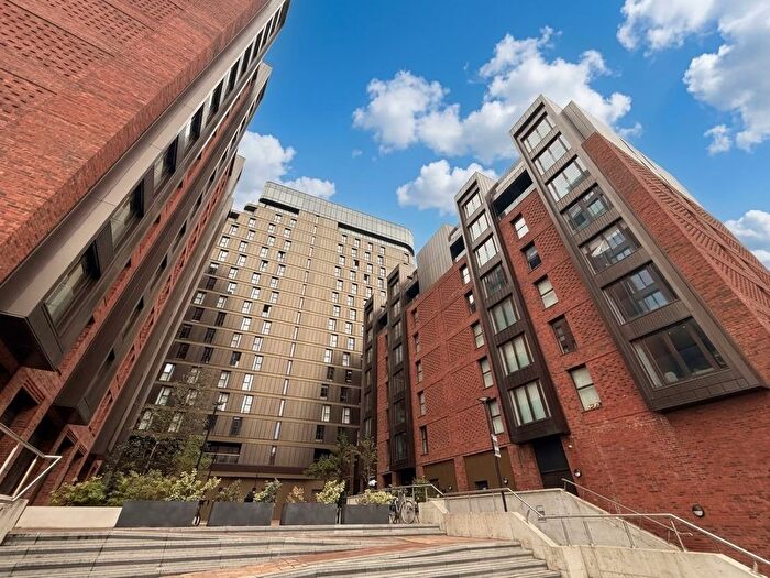 1 Bedroom Flat To Rent In Parliament Square, Crump Street, Liverpool, L1