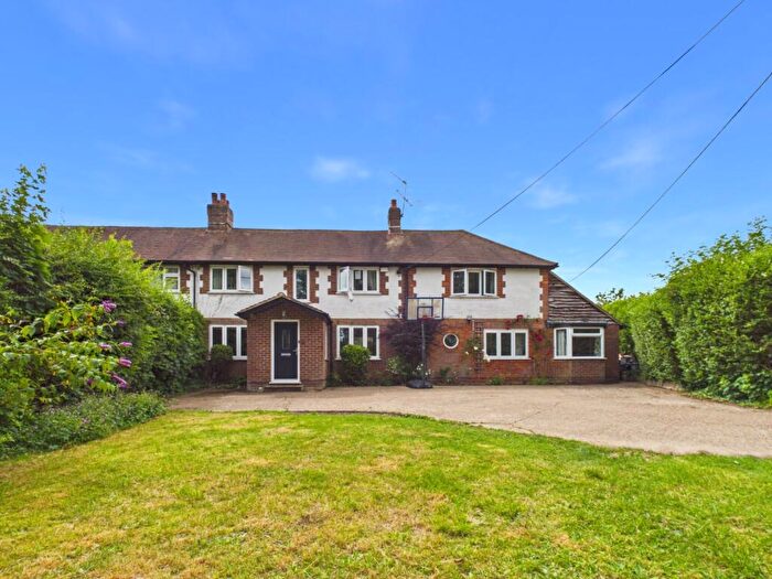 5 Bedroom Semi-Detached House For Sale In Highland Road, Amersham, Buckinghamshire, HP7