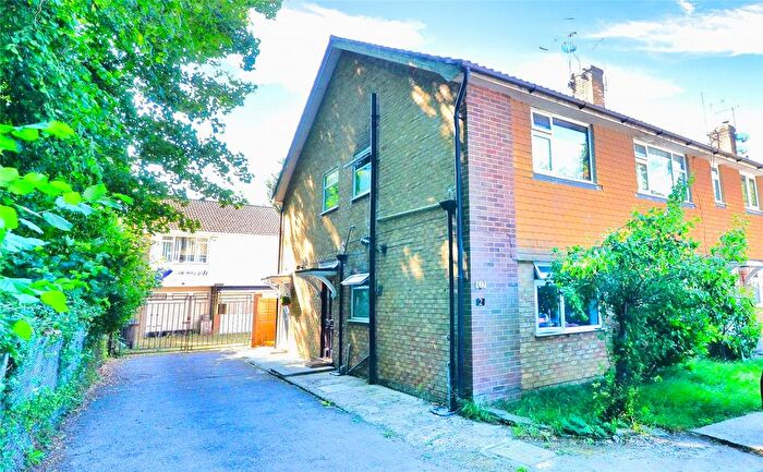 2 Bedroom Maisonette For Sale In Lagham Road, South Godstone, Godstone, RH9