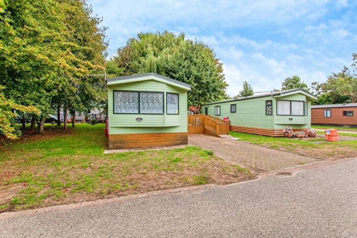 3 Bedroom Lodge For Sale In Lutton Gowts, Lutton, Spalding, PE12