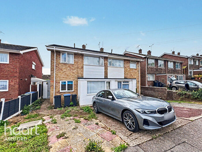 5 Bedroom Semi-Detached House To Rent In Mead Way, Canterbury, CT2