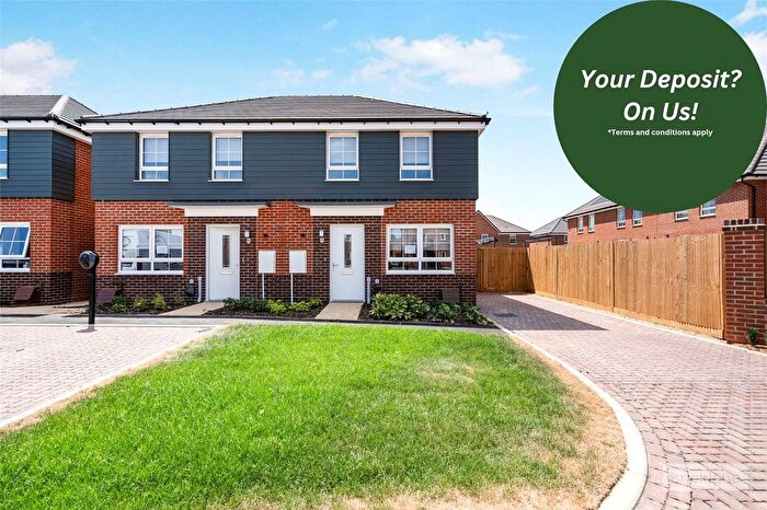 3 Bedroom Property To Rent In Chaffinch Gardens, Yapton, Arundel, BN18