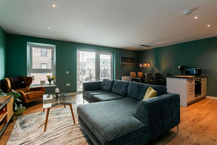 2 Bedroom Flat For Sale In Pillans Place, Edinburgh, EH6
