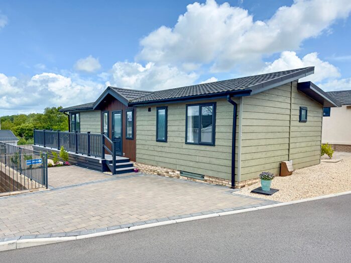 2 Bedroom Park Home For Sale In Wimborne Country Park, Candy’s Lane, Wimborne, BH21