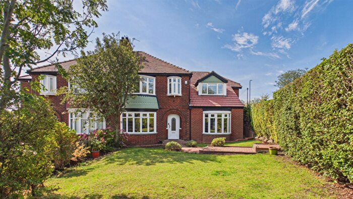 5 Bedroom Semi-Detached House For Sale In Charlton Road, Fulwell, Sunderland, SR5