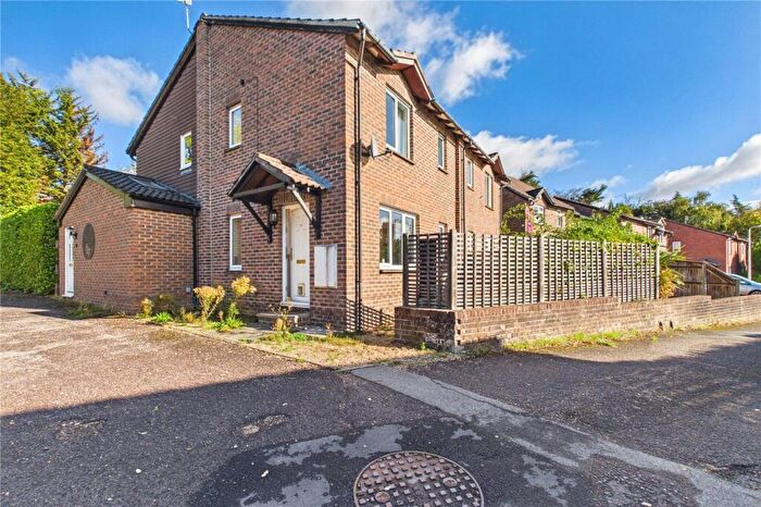 1 Bedroom End Of Terrace House To Rent In Camden Place, Calcot, Reading, Berkshire, RG31