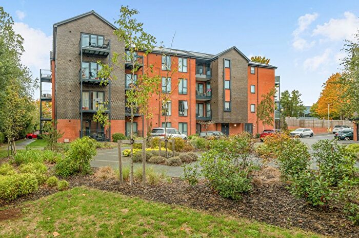 1 Bedroom Flat For Sale In Wellington Road, Wokingham, Berkshire, RG40