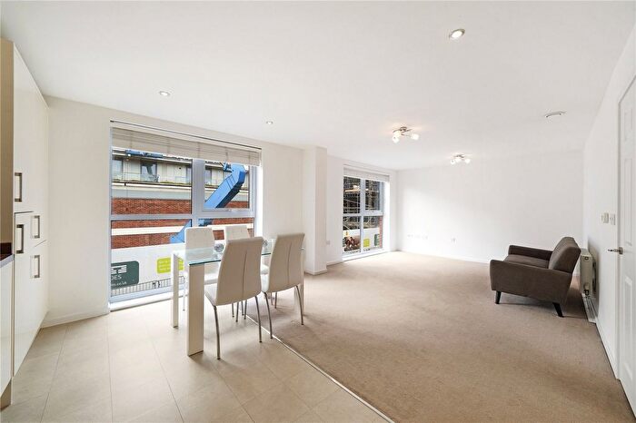 2 Bedroom Flat For Sale In The Greenway, Colindale, NW9