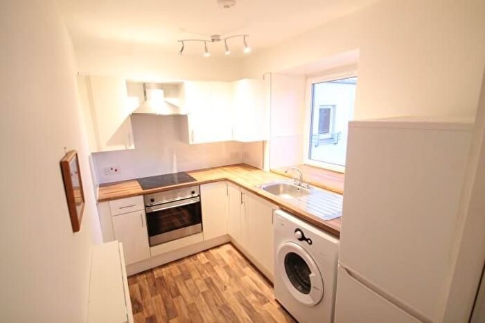 2 Bedroom Flat To Rent In Ann Street, Dundee, DD3