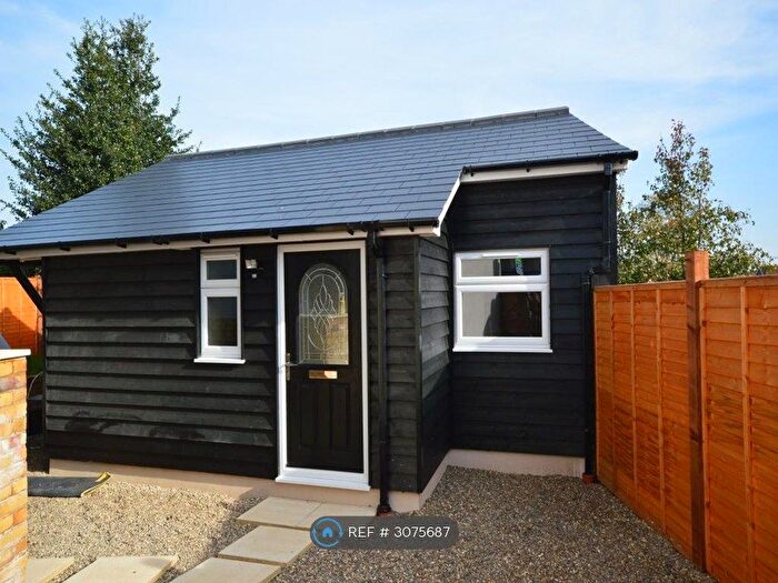 1 Bedroom Bungalow To Rent In Kitchener Road, Rochester Strood, ME2