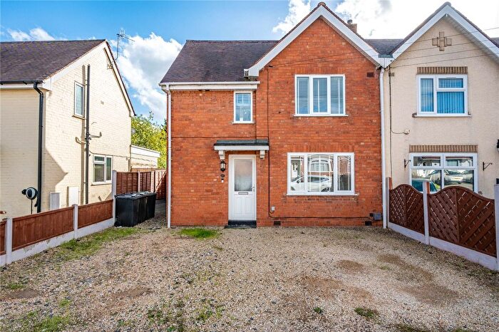 3 Bedroom Semi-Detached House For Sale In Cobnall Road, Catshill, Bromsgrove, Worcestershire, B61