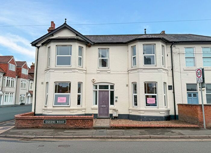 4 Bedroom Flat To Rent In Warwick Road, Kenilworth, CV8