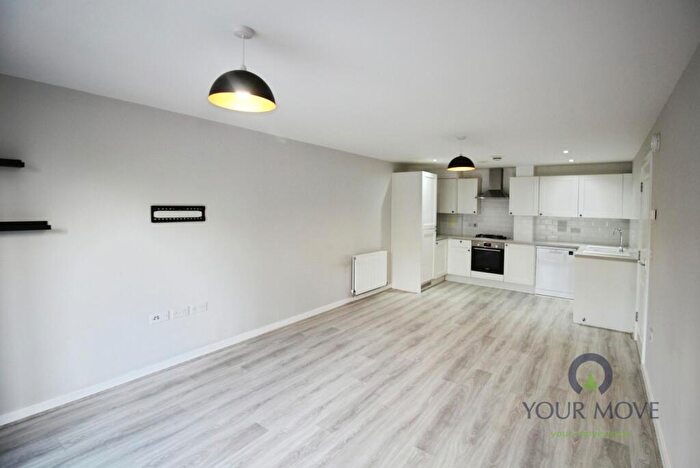 2 Bedroom Flat For Sale In Midland Road, Hemel Hempstead, Hertfordshire, HP2