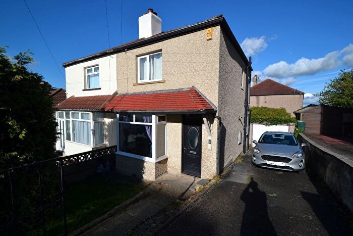 2 Bedroom Semi-Detached House For Sale In Lynfield Mount, Shipley, BD18