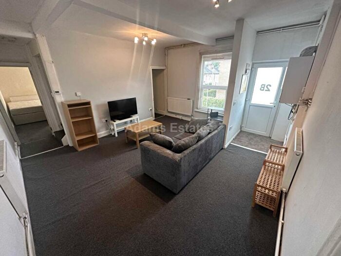 4 Bedroom Flat To Rent In Carnarvon Road, Reading, RG1