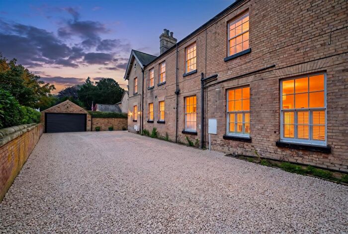 2 Bedroom Flat For Sale In High Street, Willingham By Stow, Gainsborough, DN21