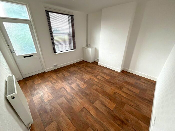 3 Bedroom Terraced House To Rent In Main Street, Shirebrook, NG20