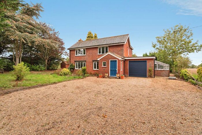 4 Bedroom Detached House For Sale In Hindolveston Road, Thurning, Dereham, Norfolk, NR20