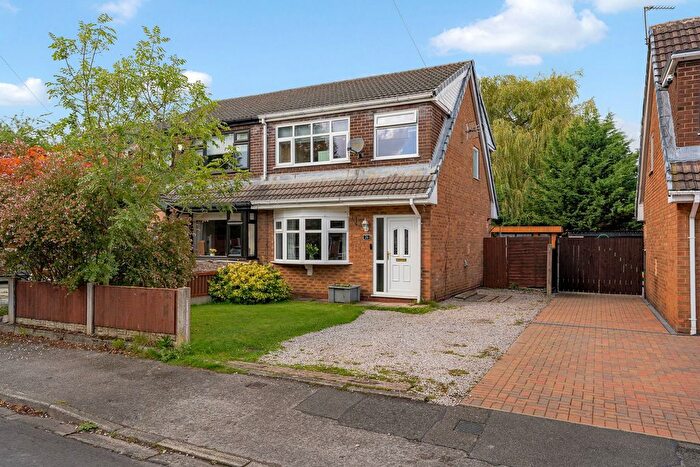 3 Bedroom Semi-Detached House For Sale In Fountains Walk, Lowton, Warrington, WA3