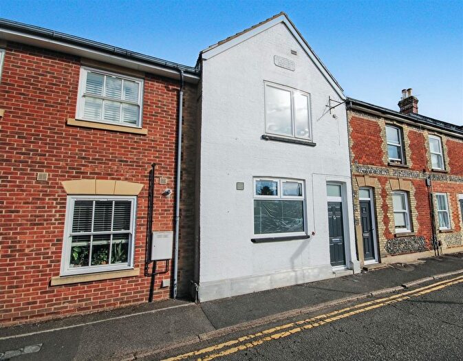 2 Bedroom Property To Rent In Haydon Place, Guildford, GU1