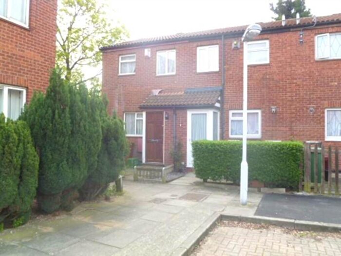 2 Bedroom House To Rent In Grange Crescent, Thamesmead, SE28
