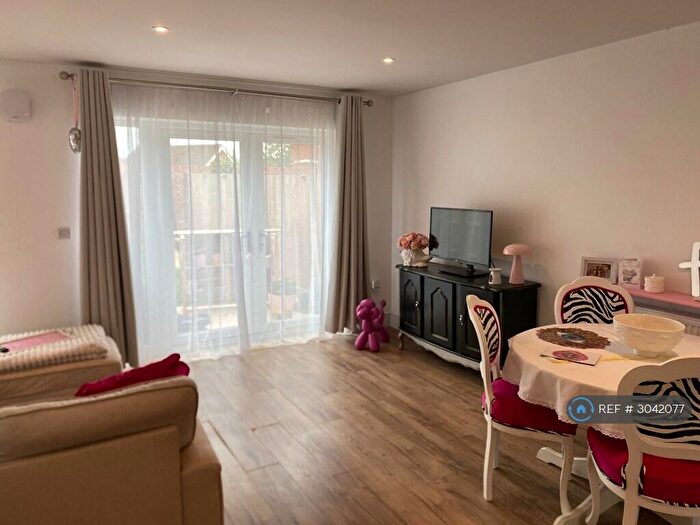 2 Bedroom Semi-Detached House To Rent In Blackburn Court, Lincoln, LN4