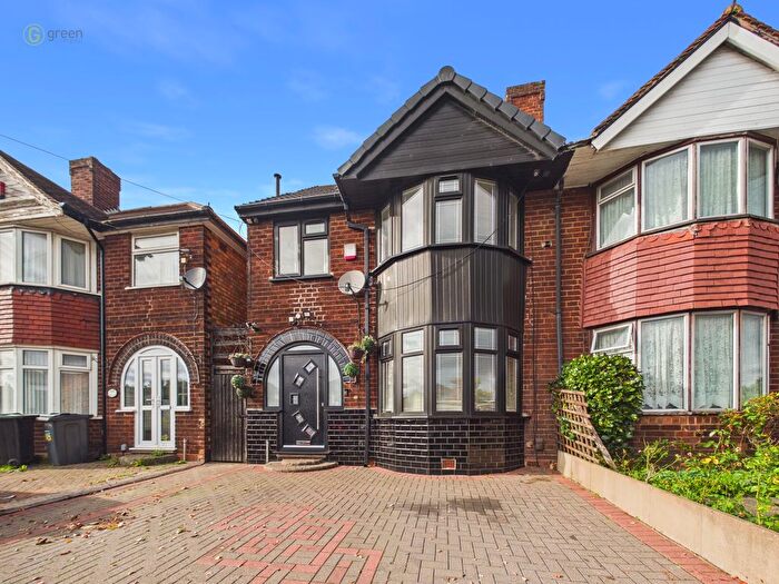5 Bedroom Semi-Detached House For Sale In Stechford Road, Hodge Hill, Birmingham, B34