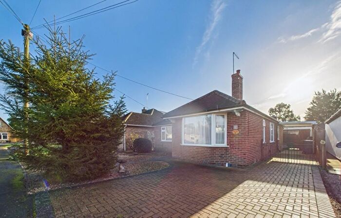 2 Bedroom Detached Bungalow For Sale In Pingle Lane, Northborough, PE6