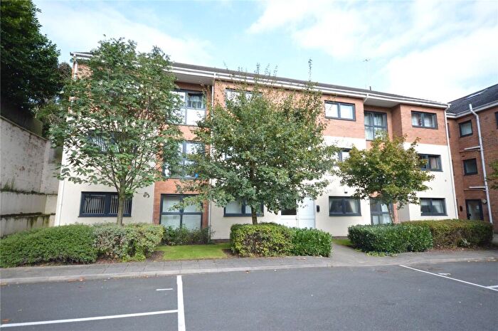 2 Bedroom Apartment To Rent In Lowbridge Court, Garston, L19