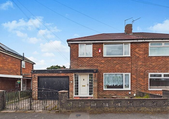 3 Bedroom Semi-Detached House For Sale In Manchester Road, Swinton, Manchester, M27