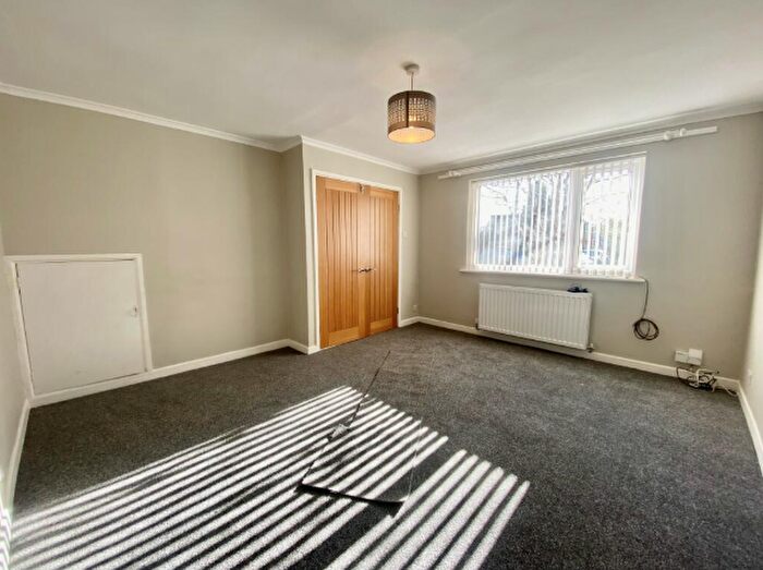 3 Bedroom Semi-Detached House To Rent In Grebe Close, Knutsford, WA16