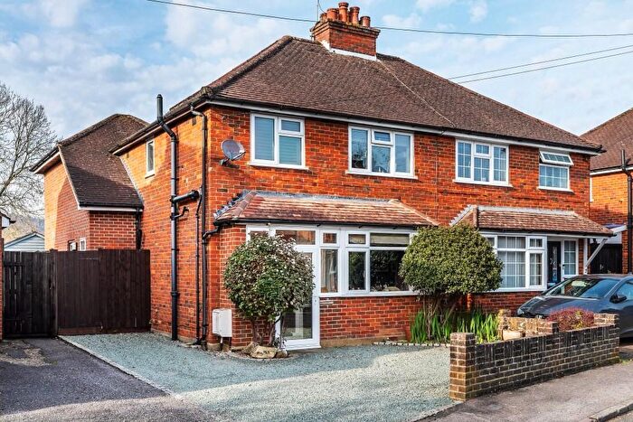 3 Bedroom Semi-Detached House For Sale In Oakdene Close, Brockham, RH3
