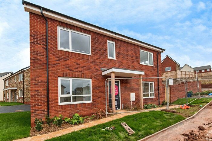 4 Bedroom Detached House For Sale In Eagle Close, Tiverton, EX16