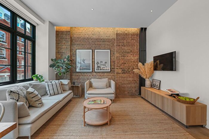2 Bedroom Flat To Rent In Great Titchfield Street, Fitzrovia, W1W