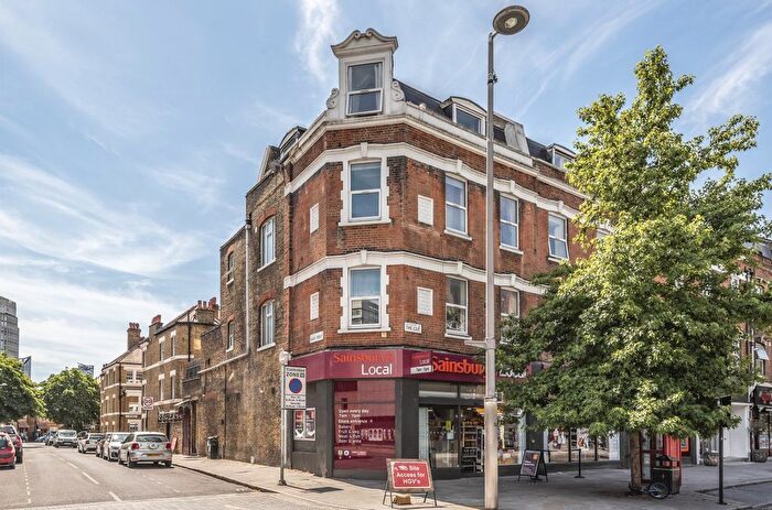 3 Bedroom Flat To Rent In The Cut, London, SE1