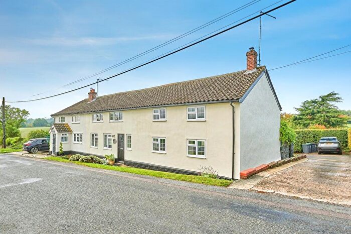 4 Bedroom Semi-Detached House For Sale In Catmere End, Saffron Walden, CB11
