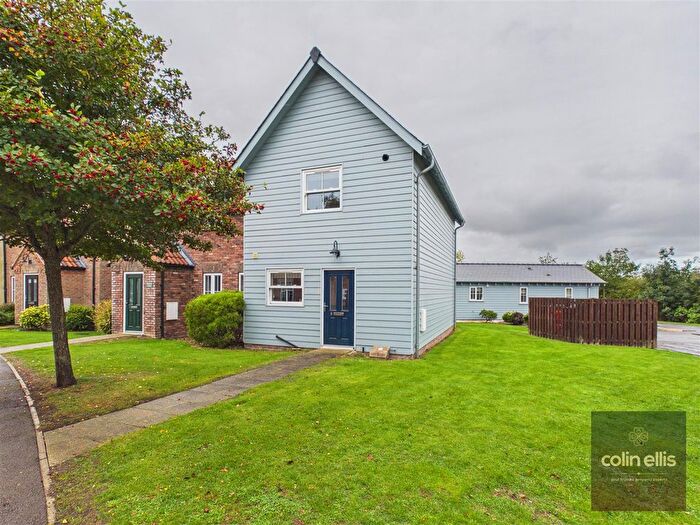 2 Bedroom Semi-Detached House For Sale In Sunrise Drive, Moor Road, Filey, YO14