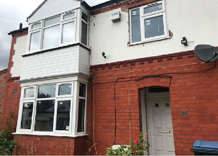 5 Bedroom Semi-Detached House To Rent In Winifred Avenue, Coventry, CV5