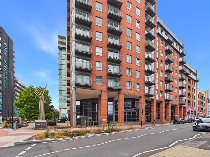 1 Bedroom Apartment To Rent In Scotland Street, Metis, S3