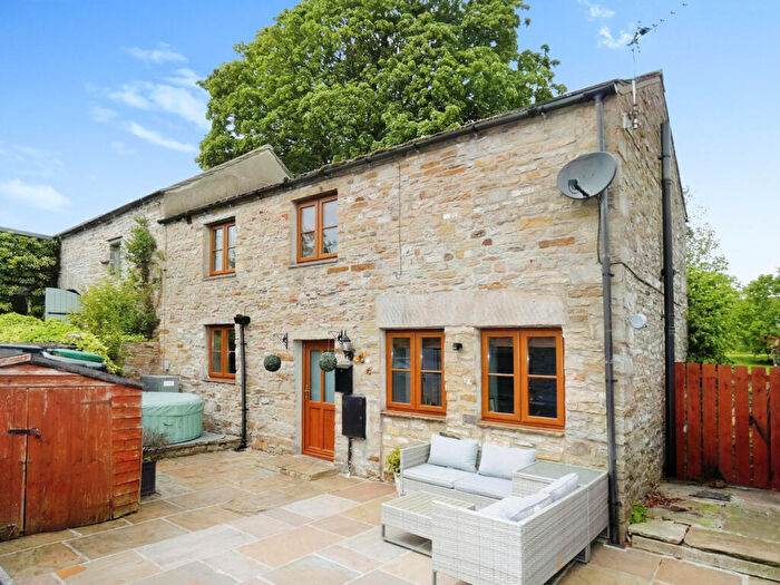 2 Bedroom Semi-Detached House For Sale In Walden Barn, Carperby, Leyburn, DL8