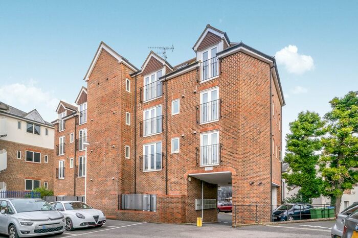 Studio To Rent In Home Farm House, Springfield Road, Horsham, RH12