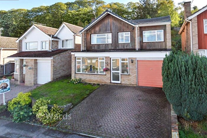 5 Bedroom Detached House For Sale In Primrose Drive, Ditton, Aylesford, Kent, ME20