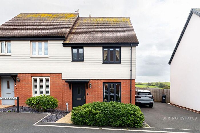 3 Bedroom Semi-Detached House For Sale In Parlour Meadow, Exmouth, EX8